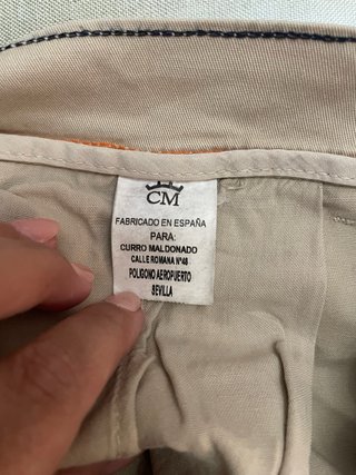 Pantalón chino beige