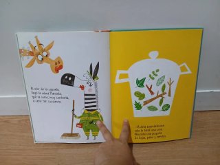 Libro infantil  Marcelina en la cocina