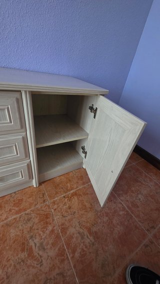 Mueble de Salón con Puertas