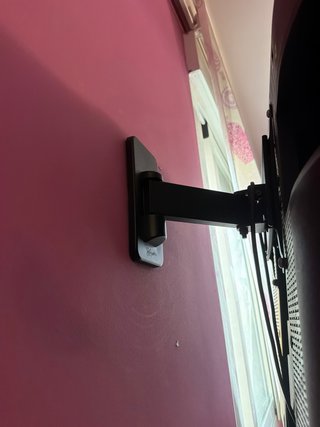 Televisor Sony Bravia 32" + Soporte de pared