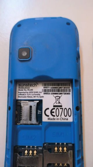 Lote 4 teléfonos móviles antiguos Nokia, Alcatel,