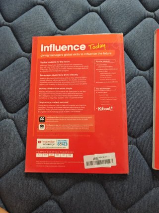 INFLUENCE TODAY 3 Student's book: libro de text...