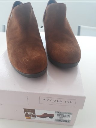 Zapatos de ante Camel. Piccola Piu. Número 37
