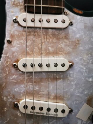 Guitarra Eléctrica Stratocaster