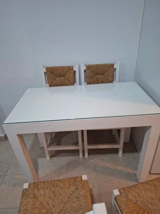 Juego de Mesa de Comedor con 4 Sillas