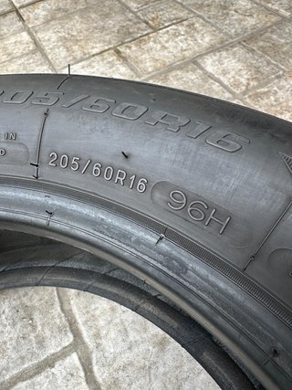 Neumáticos 205/60 R16 BFGOODRICH ADVATAGE