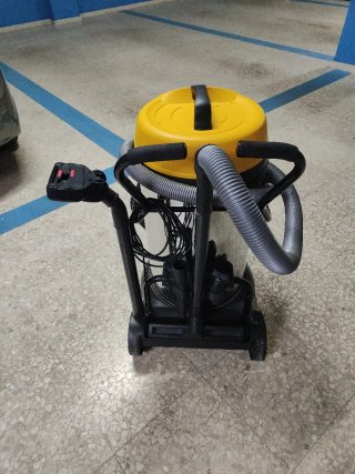 Aspiradora Industrial Vito 2400W 75L