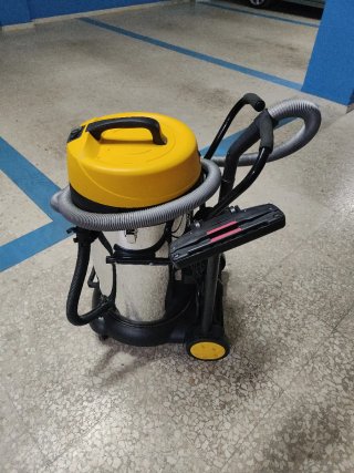 Aspiradora Industrial Vito 2400W 75L