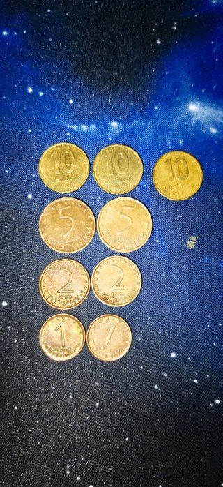 Monete- Argentina (Centavos) + Bulgaria (Stotinki)