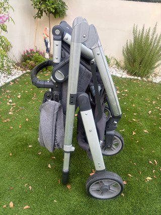 Carrito bebé Uppababy Cruz con sillita y capazo