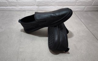 Zapatos de Cuero Negro Talla 42