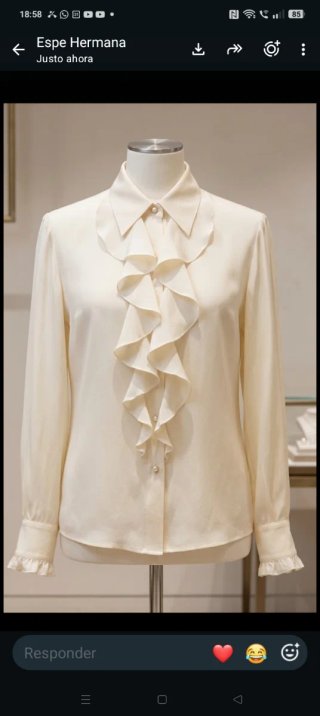 Blusa Beige con Volantes