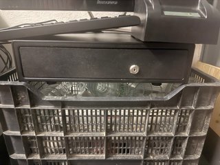 TPV Lenovo con Pantalla y Accesorios