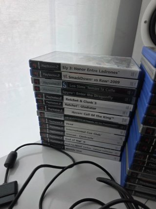 PS2 Fat Negra + 36 Juegos + 4 Mandos
