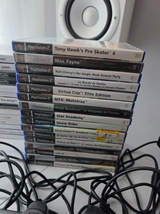 PS2 Fat Negra + 36 Juegos + 4 Mandos