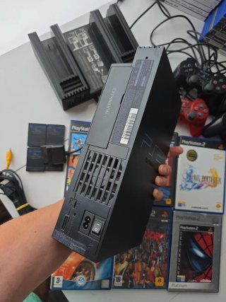 PS2 Fat Negra + 36 Juegos + 4 Mandos