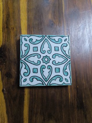 Azulejo decorativo hecho a mano