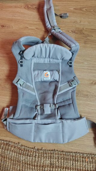 Mochila Porteo Ergonómica Ergobaby Gris