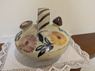 Botijo Antiguo de Cerámica Pintado a Mano