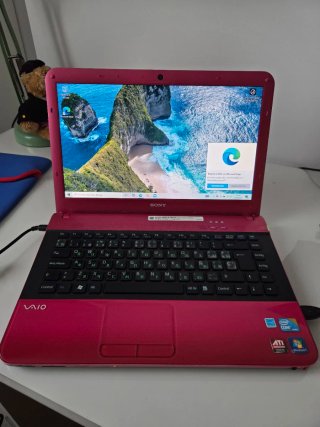 Portátil Sony Vaio Rosa