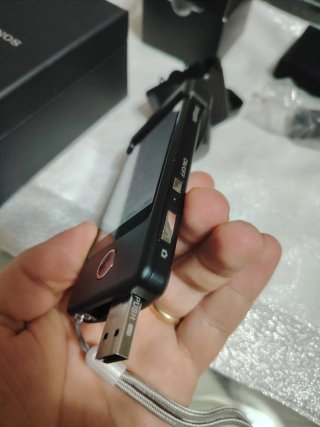 Sony Bloggie Touch MHS-TS20K