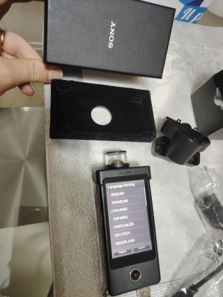 Sony Bloggie Touch MHS-TS20K
