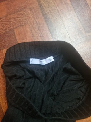 Falda de punto negra Mango