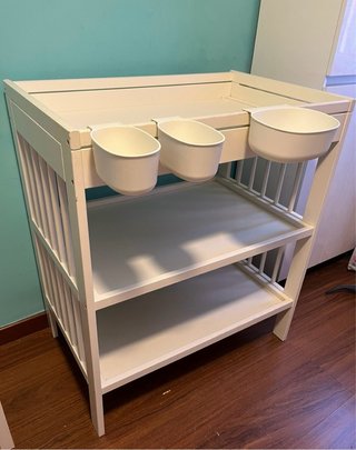 Cambiador de bebé blanco + accesorios gratis.