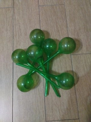 Bolas de riego verdes