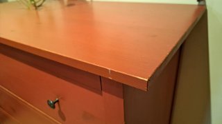 Cómoda IKEA Hemnes 3 cajones roja