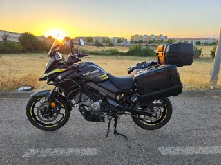 Suzuki V-Strom 650