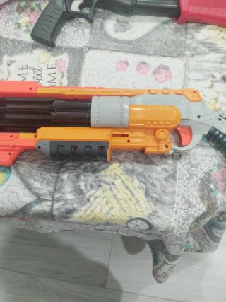 Pistola Nerf Vagabond Naranja.