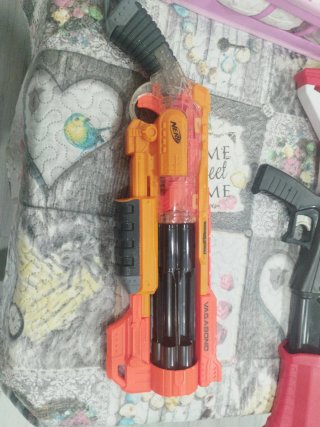 Pistola Nerf Vagabond Naranja.