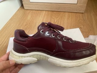 Zapatillas Calvin Klein Rojas Talla 38