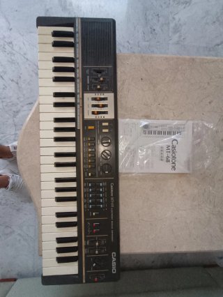 Piano Portátil Casio Casiotone MT-68