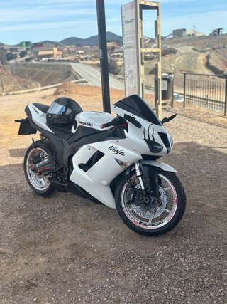 Kawasaki Ninja ZX6R 2008