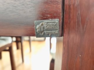 Mesa Extensible de Salón  +  4 sillas, Marca Banak