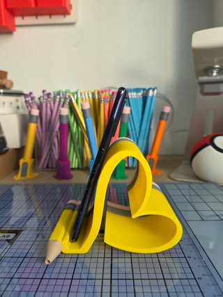 Soporte móvil lápiz gigante