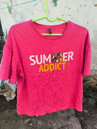 Camiseta rosa SUMMER ADDICT