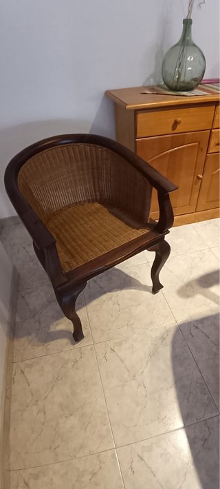 Silla de Madera y Rejilla