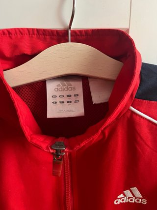 Chaqueta Adidas Roja y Negra