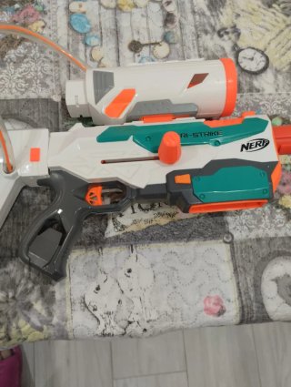 Pistola Nerf Tri-Strike.