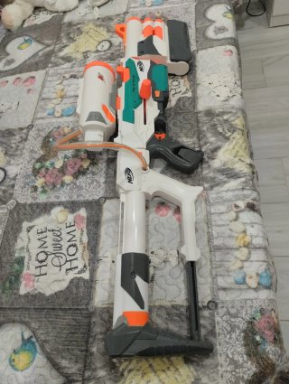 Pistola Nerf Tri-Strike.