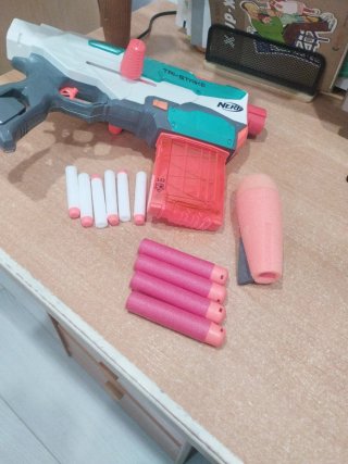 Pistola Nerf Tri-Strike.