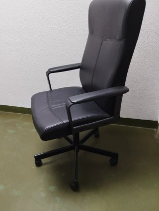 Silla de Escritorio Giratoria Negra