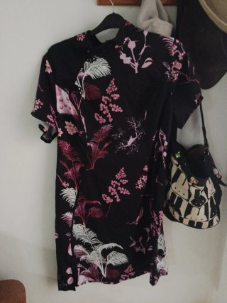 Vestido Estilo Oriental Negro y Rosa