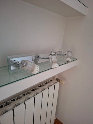 Lámpara de baño moderna cristal y metal