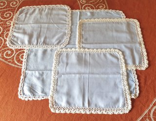 Tovagliette e centrini bordi pizzo ricamato PZ.4