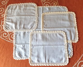 Tovagliette e centrini bordi pizzo ricamato PZ.4