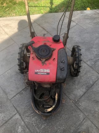 Cortacésped Honda UM536